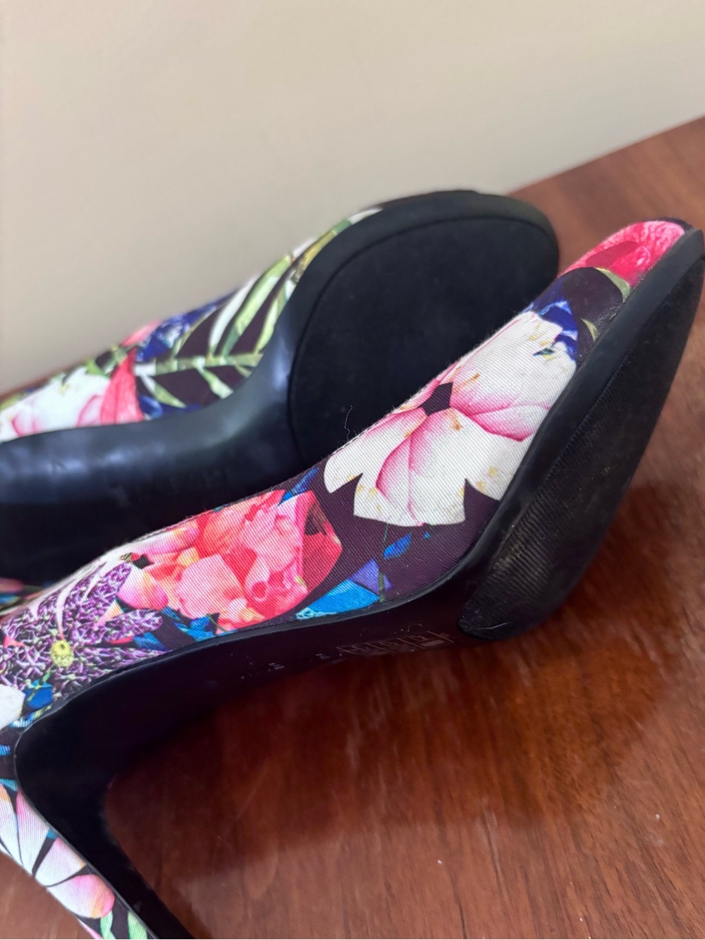 Nine West| Tatiana Black & Purple Floral Print High Heel Satin Pumps Sz 9.5 - Picture 8 of 9